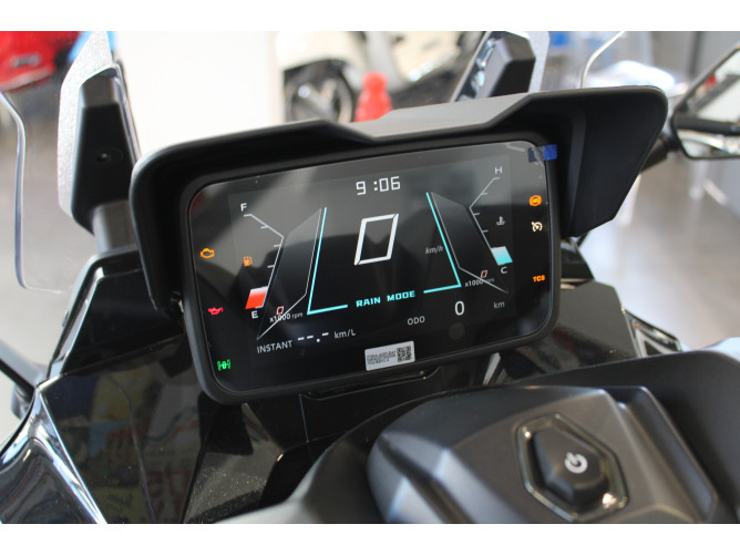 Kymco CV3 575 