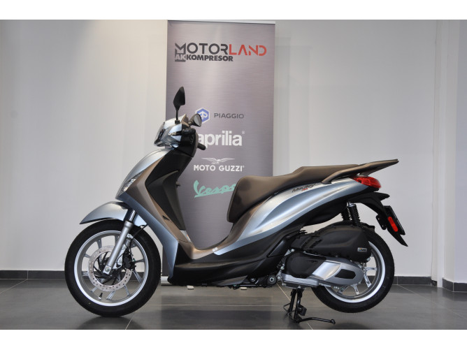 Piaggio Medley 