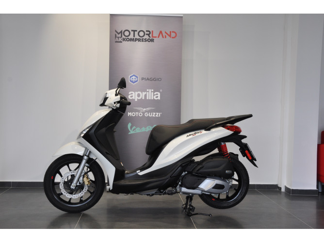 Piaggio Medley 