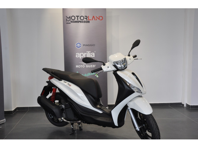 Piaggio Medley 