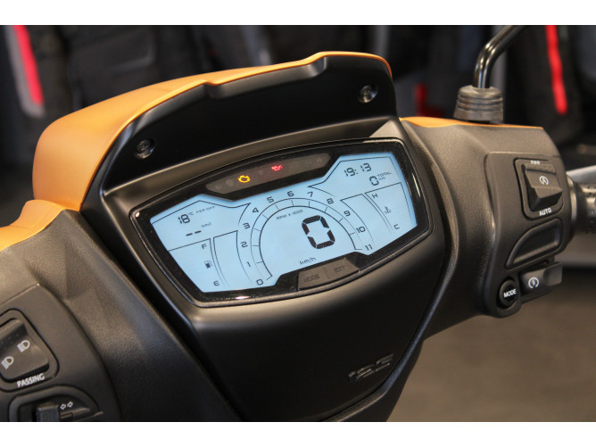 Piaggio Medley 125 Sport 