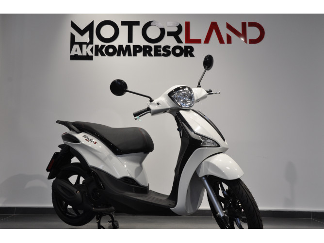 Piaggio Liberty S 125 