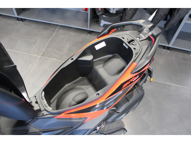 Aprilia SR GT 200 Sport 