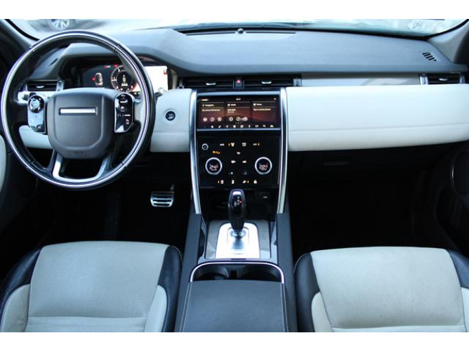 Land Rover Discovery Sport 2.0 R-DYNAMIC 4WD 