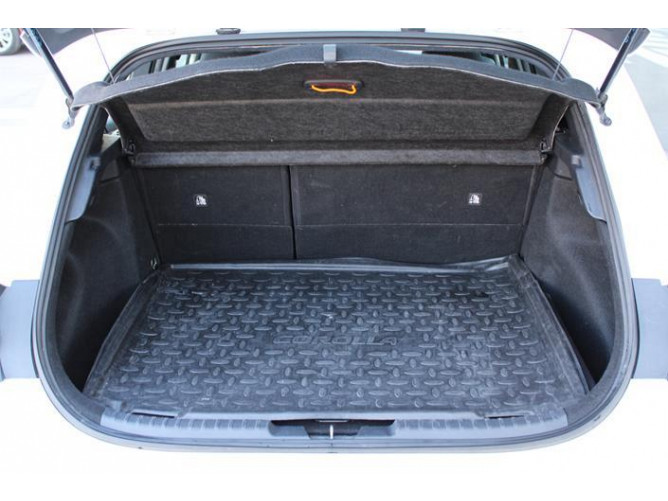 Toyota Corolla 1.2 Luna 