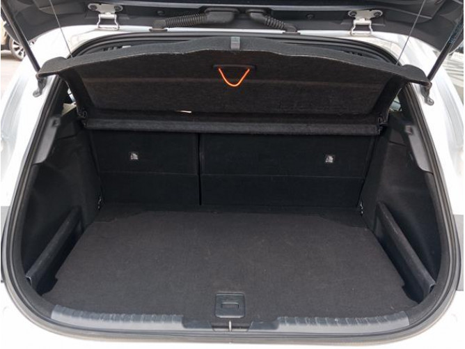 Toyota Corolla 1.2 Luna 