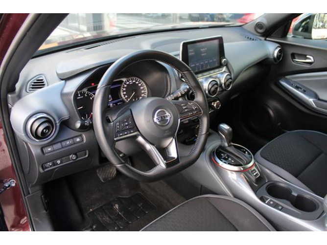 Nissan Juke 1.0 DIG-T DCT 