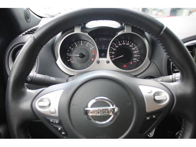Nissan Juke 1.6 N-TEC CVT 