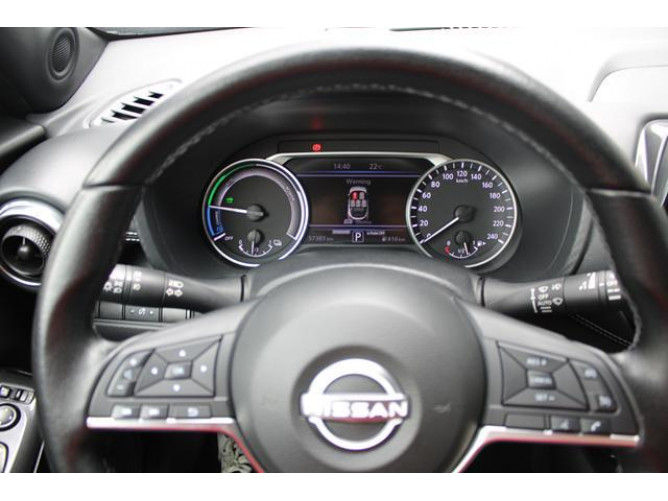 Nissan Juke 1.6 Hybrid DCT 