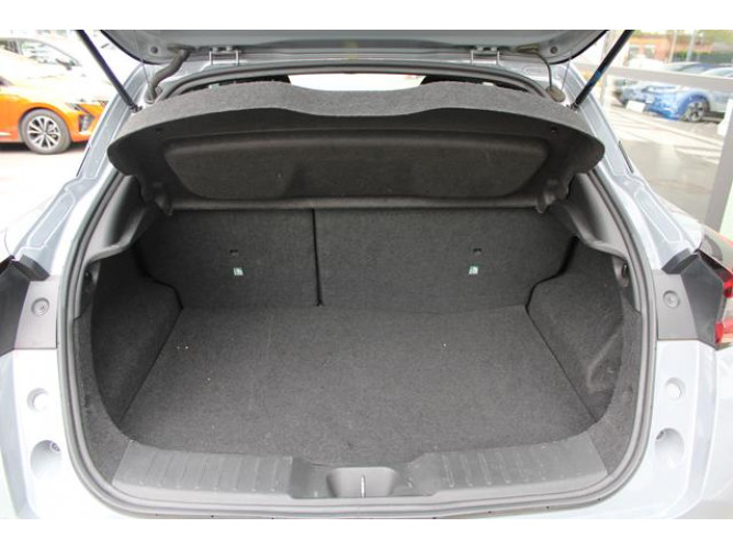 Nissan Juke 1.6 Hybrid DCT 
