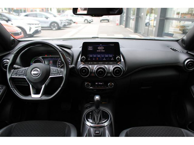 Nissan Juke 1.6 Hybrid DCT 