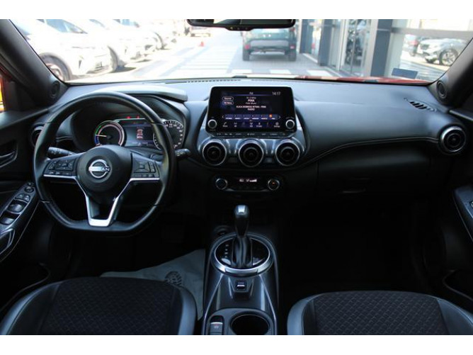 Nissan Juke 1.6 Hybrid DCT 