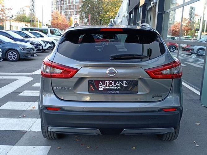 Nissan Qashqai 1.6 dCi Tekna CVT 