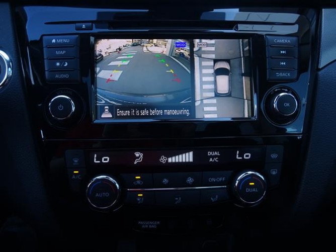 Nissan Qashqai 1.3 N-Connecta 