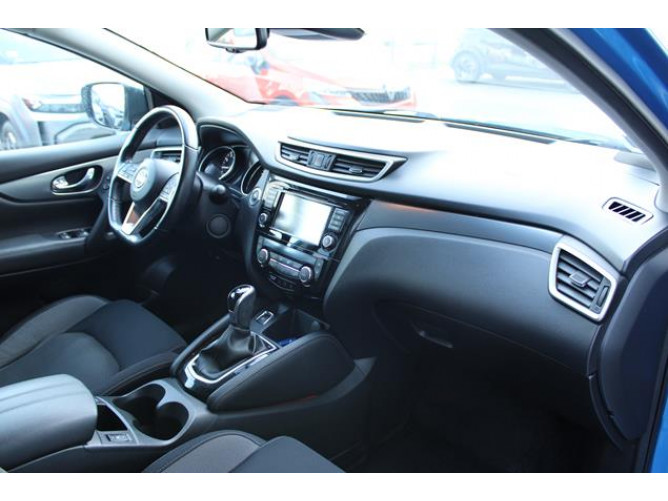 Nissan Qashqai 1.3 N-Connecta EDC 
