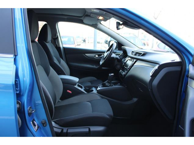 Nissan Qashqai 1.3 N-Connecta EDC 