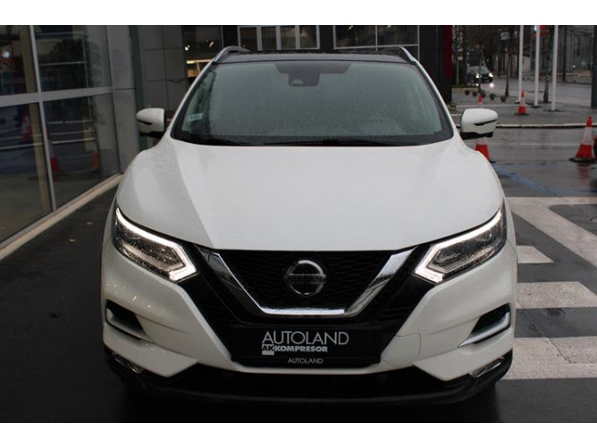 Nissan Qashqai 1.3 tCe 