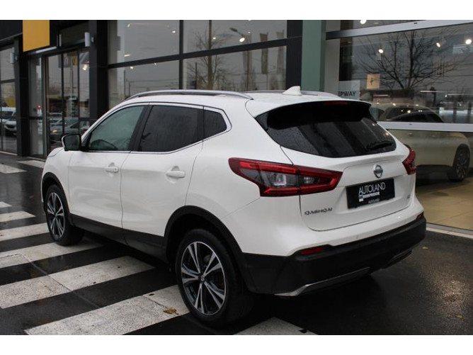Nissan Qashqai 1.3 tCe 