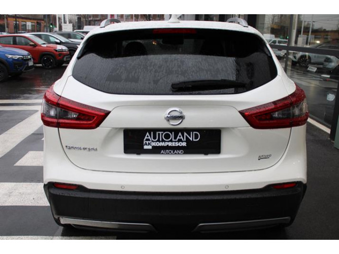 Nissan Qashqai 1.3 tCe 