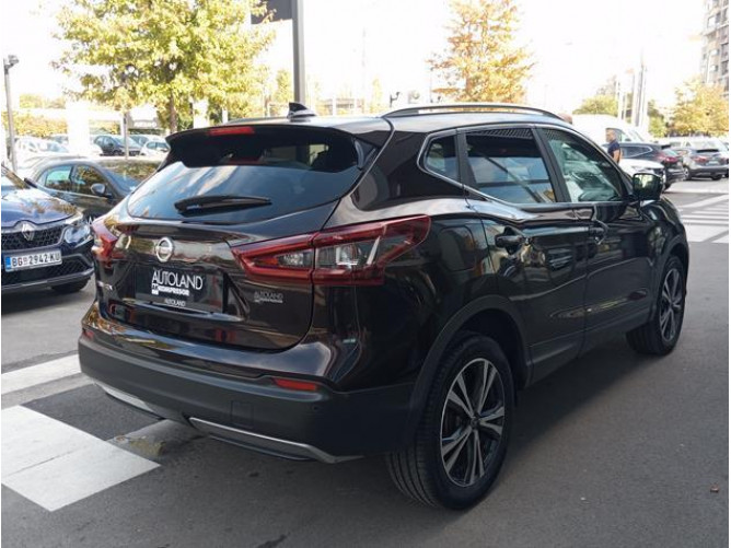 Nissan Qashqai 1.3 tCe EDC 