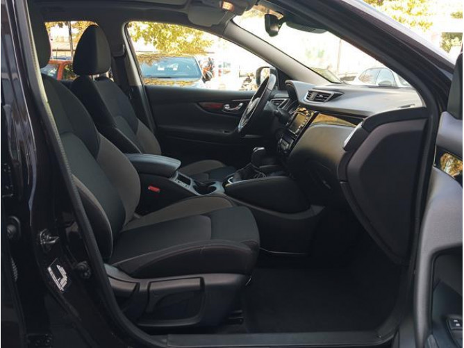 Nissan Qashqai 1.3 tCe EDC 