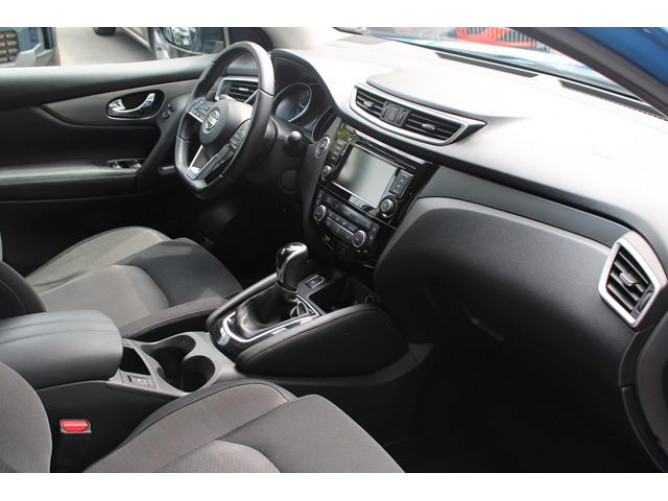 Nissan Qashqai 1.7 dCi 360 DCT 4WD 