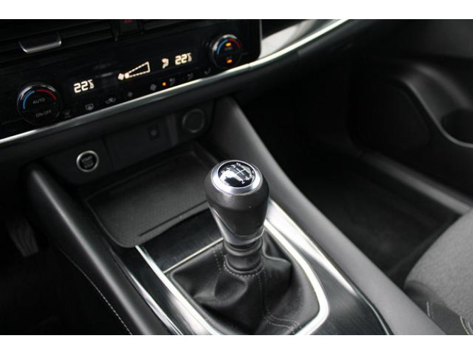 Nissan Qashqai 1.3 Tekna 