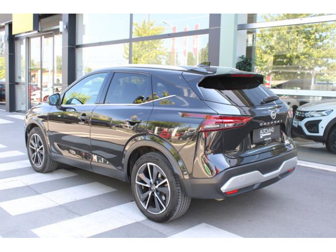 Nissan Qashqai 1.3 158 TEKNA CVT 