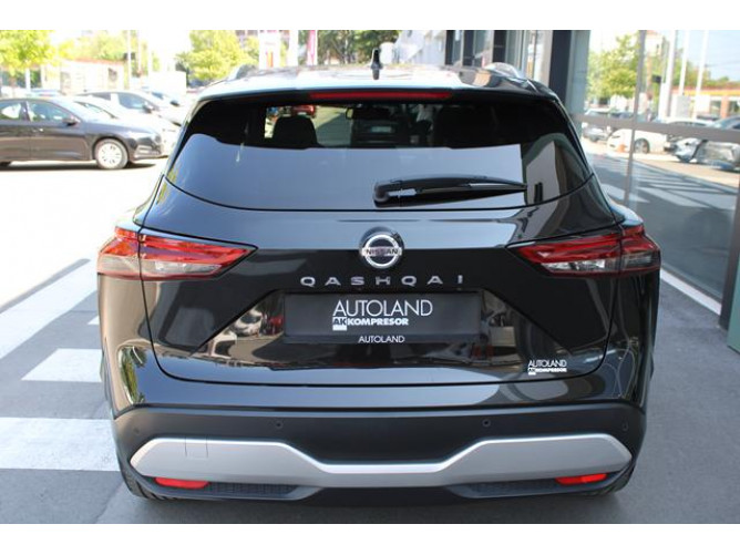 Nissan Qashqai 1.3 158 TEKNA CVT 