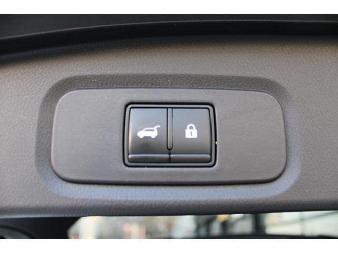 Nissan Qashqai 1.3 tCe HY.EDC TEKNA 