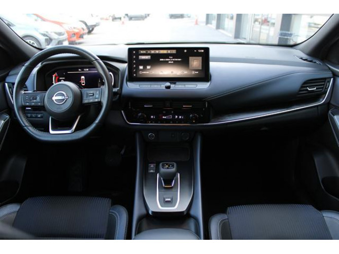 Nissan Qashqai 1.3 tCe HY.EDC TEKNA 