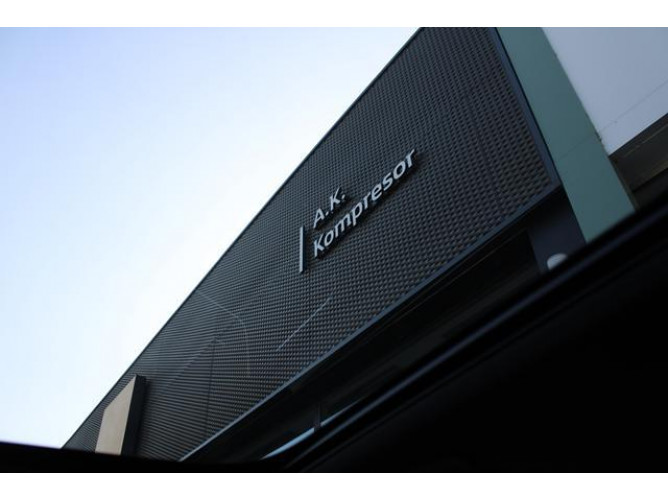 Nissan Qashqai 1.3 tCe HY.EDC TEKNA 