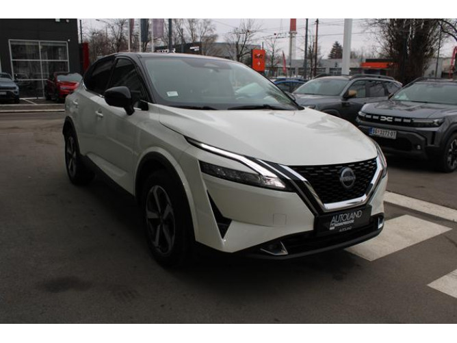 Nissan Qashqai 1.3 tCe HY. EDC 