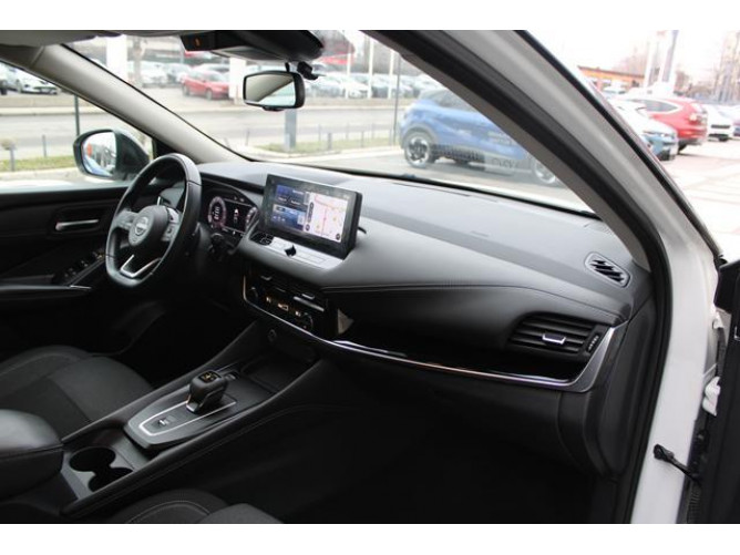 Nissan Qashqai 1.3 tCe HY. EDC 