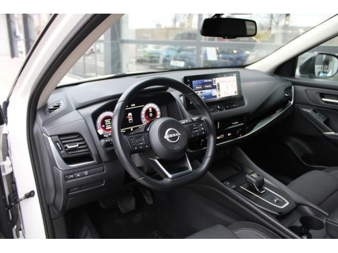 Nissan Qashqai 1.3 tCe HY. EDC 