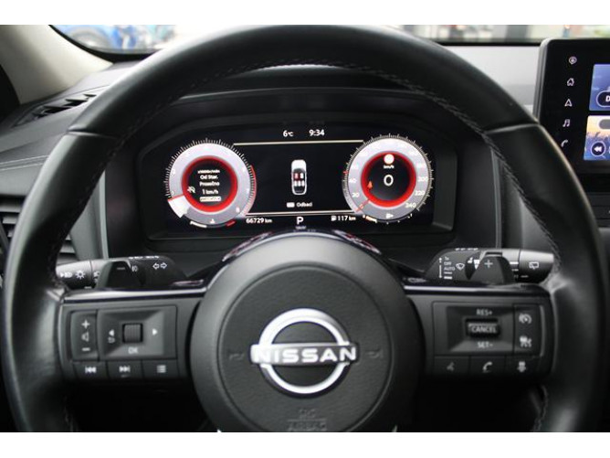 Nissan Qashqai 1.3 tCe HY. EDC 