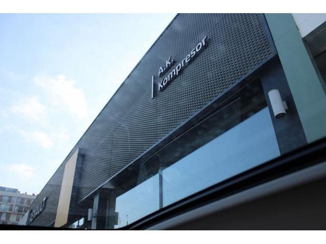 Nissan Qashqai 1.3 tCe HY. EDC 