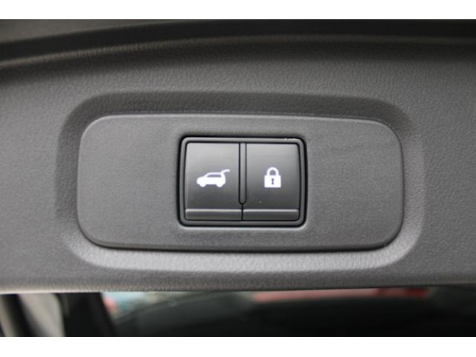 Nissan Qashqai 1.3 tCe EDC 