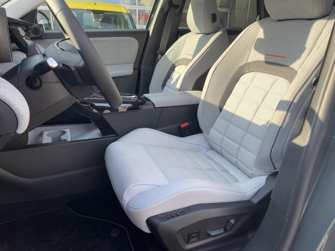 Citroen C5 Aircross MAX 1.2L HYBRID 136ks eDCT6 - DEMO 