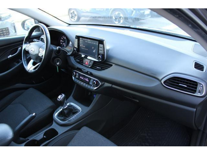 Hyundai i30 1.5 T-GDI 