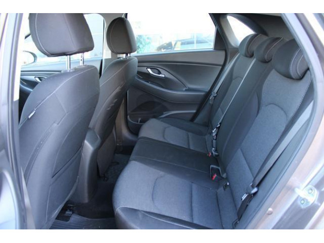 Hyundai i30 1.5 T-GDI 