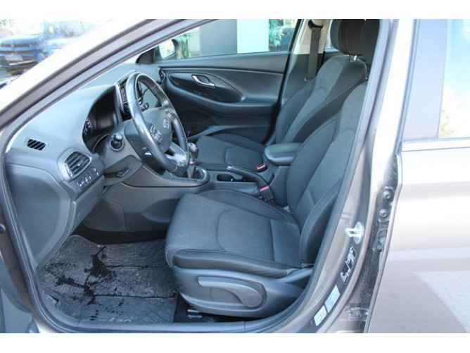 Hyundai i30 1.5 T-GDI 