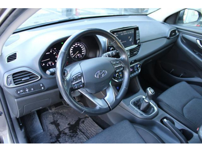 Hyundai i30 1.5 T-GDI 