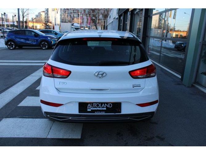 Hyundai i30 1.5 DPI 
