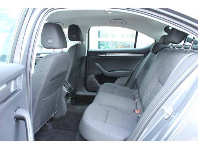 Škoda Superb 1.5 TSI Active AG 