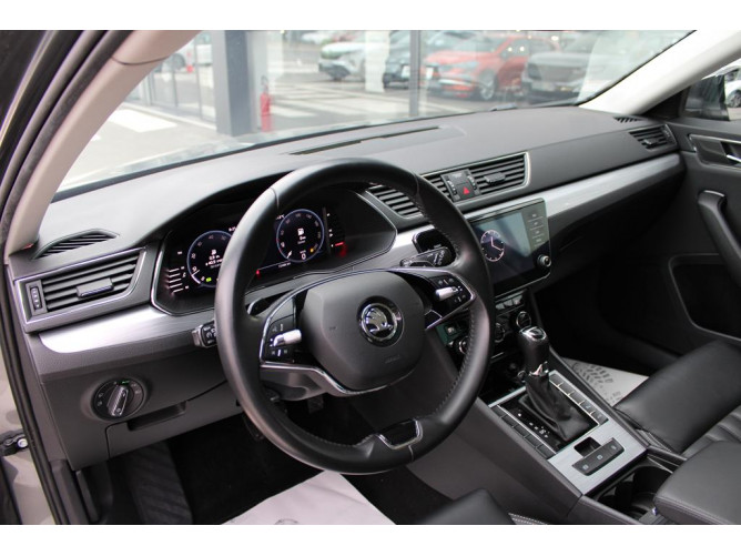 Škoda Superb 1.4 TSI AMBITION DSG 
