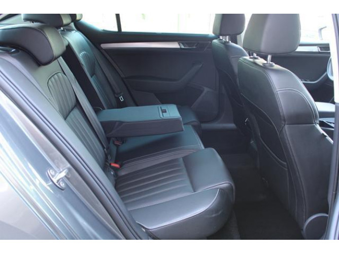 Škoda Superb 1.4 TSI AMBITION DSG 