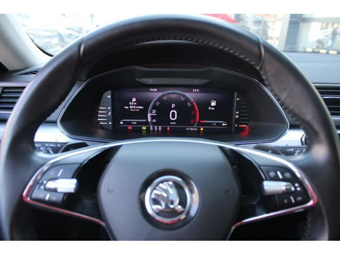 Škoda Superb 1.4 TSI AMBITION DSG 
