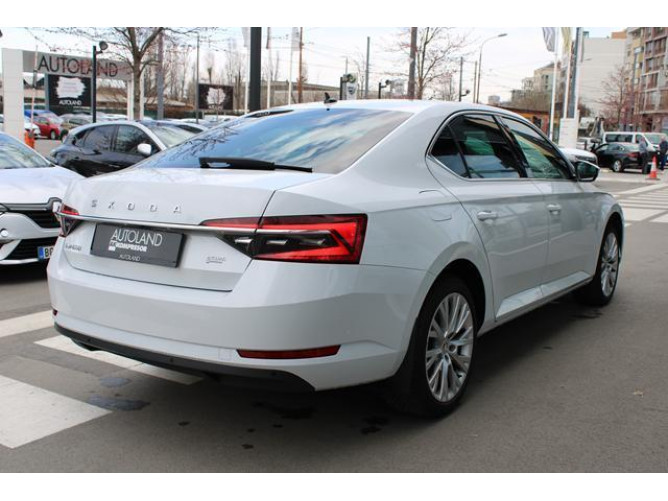 Škoda Superb 1.4 TSI AMBITION DSG 