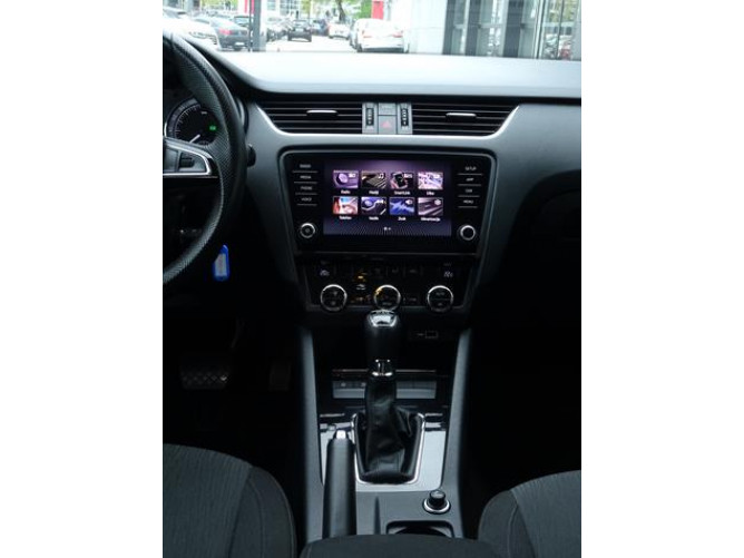 Škoda Octavia 2.0 TDI DSG Style 